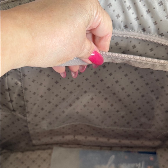 Lug Camouflage Tote Bag - Picture 9 of 14